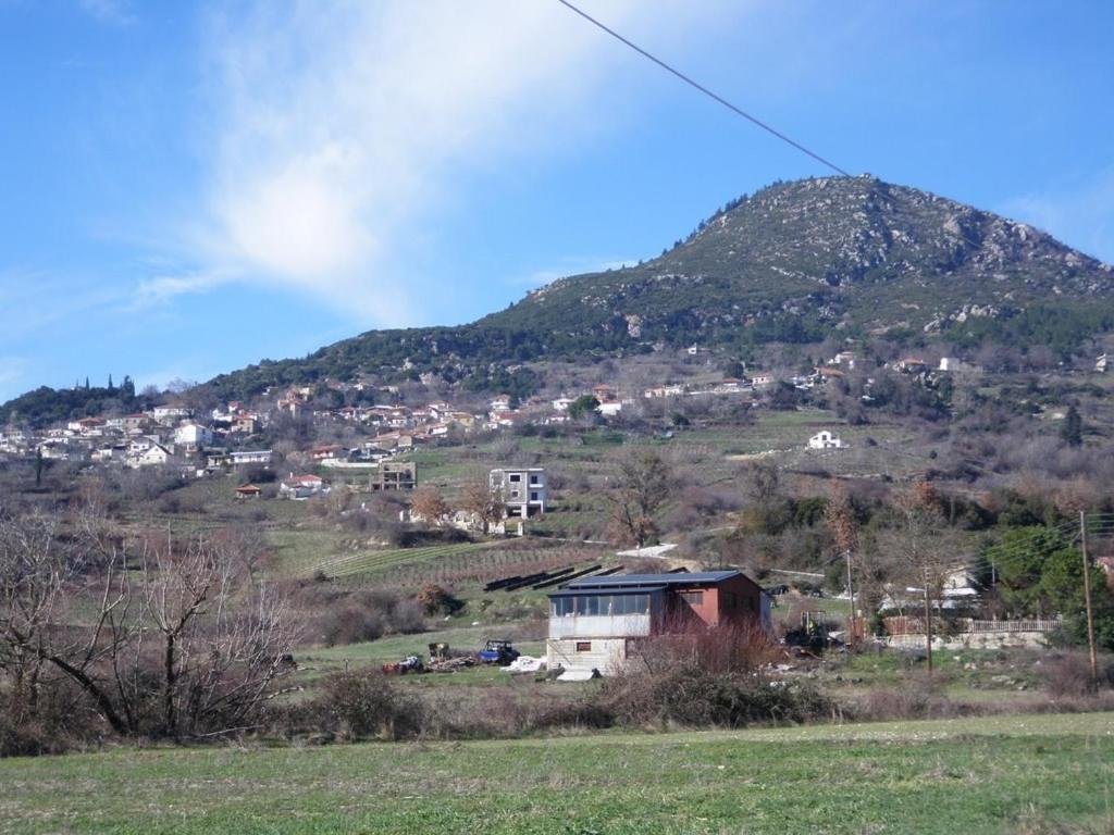 Villa Angelic In The Mountains Kesario Exterior foto