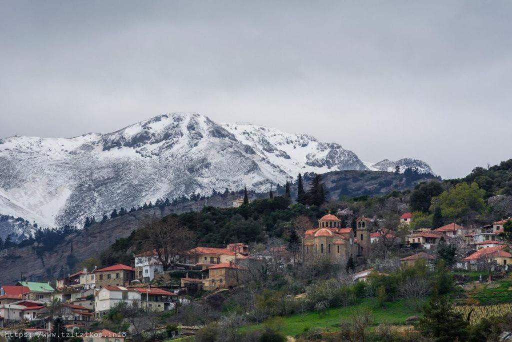 Villa Angelic In The Mountains Kesario Exterior foto