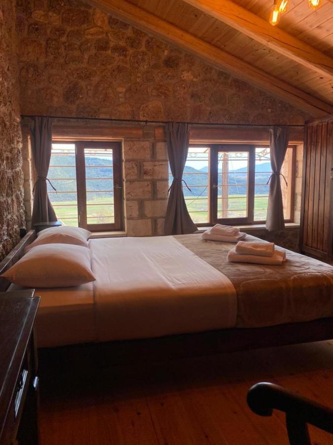Villa Angelic In The Mountains Kesario Exterior foto