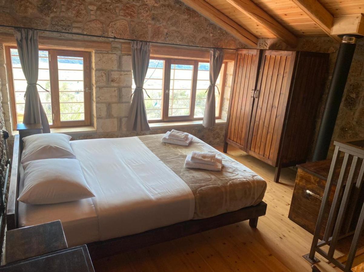 Villa Angelic In The Mountains Kesario Exterior foto